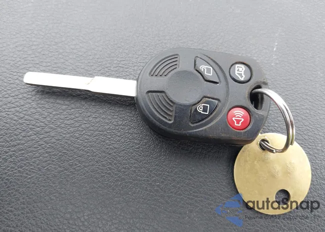 1FTYR2ZM5HKB20001: 44121972