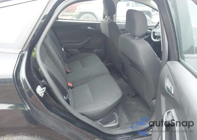 1FADP3K21JL329471: 44122027