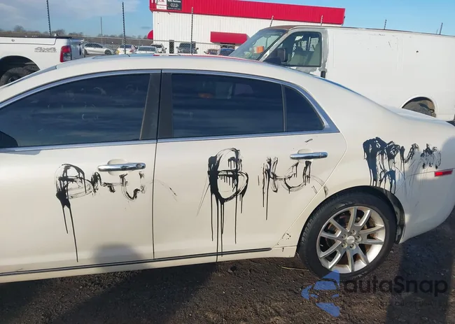 1G1ZE5E05CF162053: 44122030