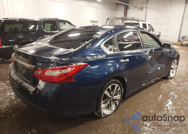 1N4AL3AP1GN382373: 44122057