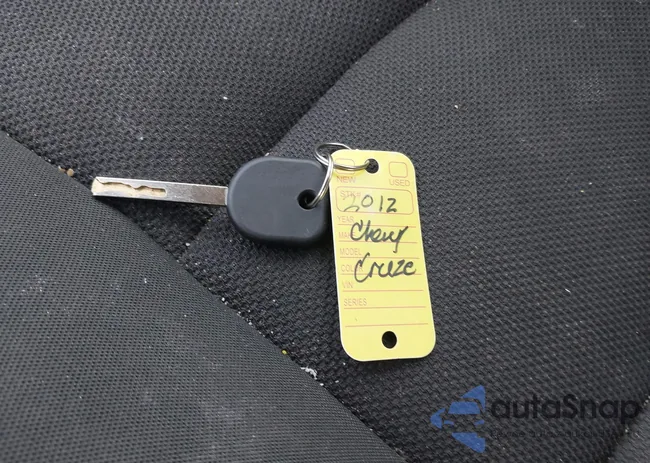 1G1PF5SC4C7190052: 44122072