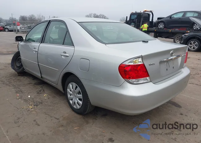 4T1BE32K45U608870: 44122081