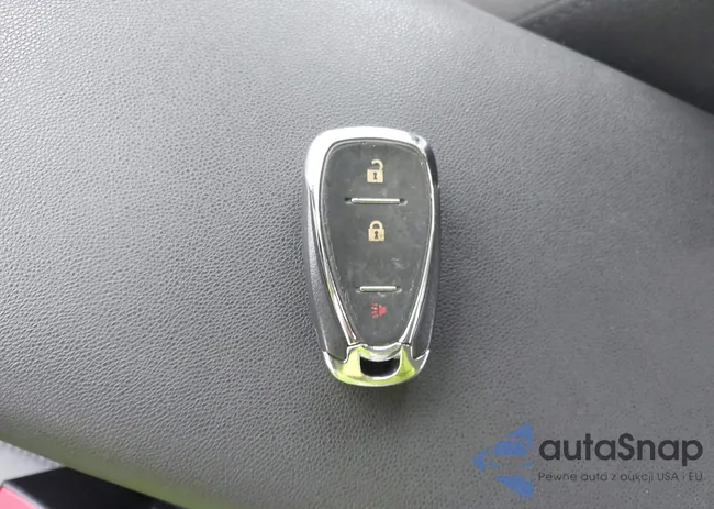 2GNAXREV9J6208855: 44122088