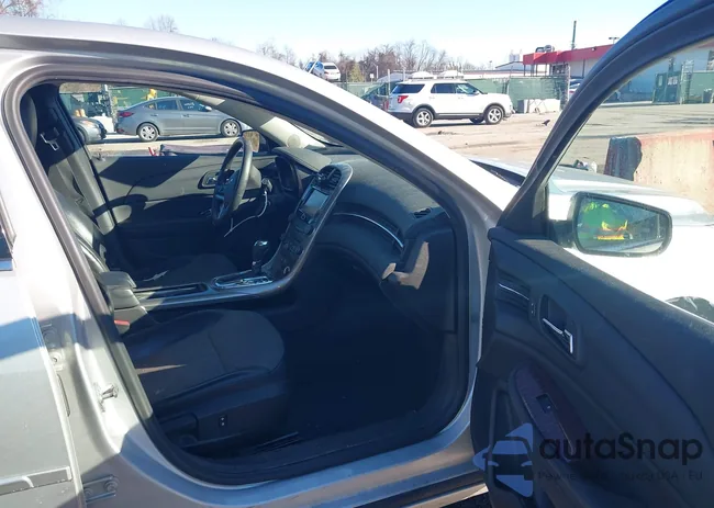 1G11D5SR4DF270930: 44121225