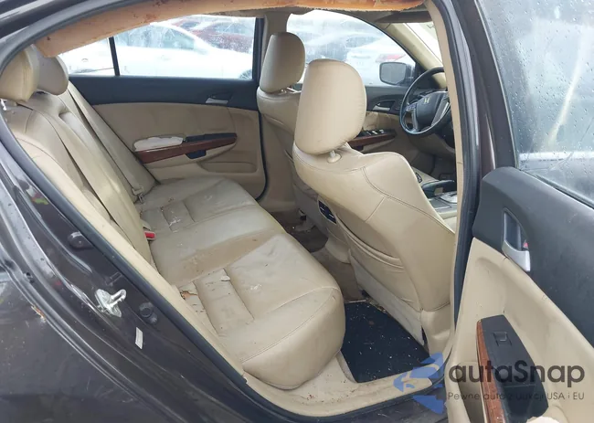 1HGCP3F82CA026333: 44121264