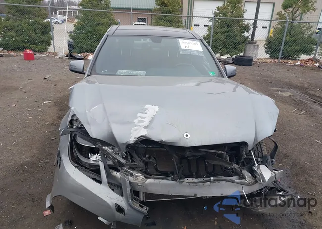 WDDHF8HB7AA252755: 44121289