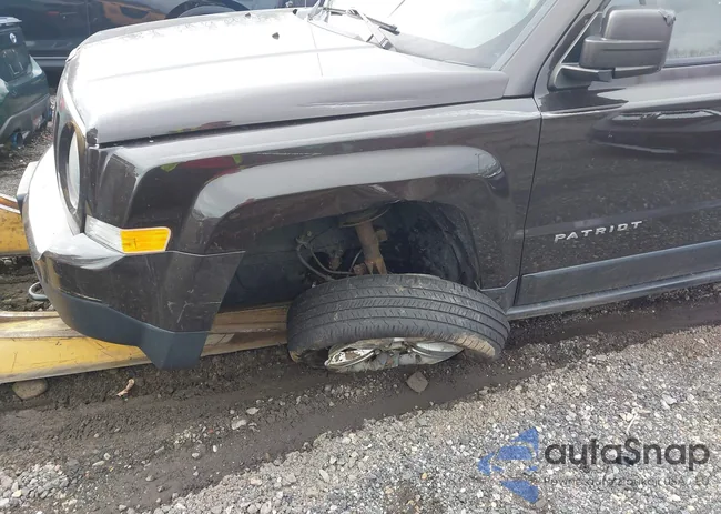 1C4NJRFB0ED762552: 44121319