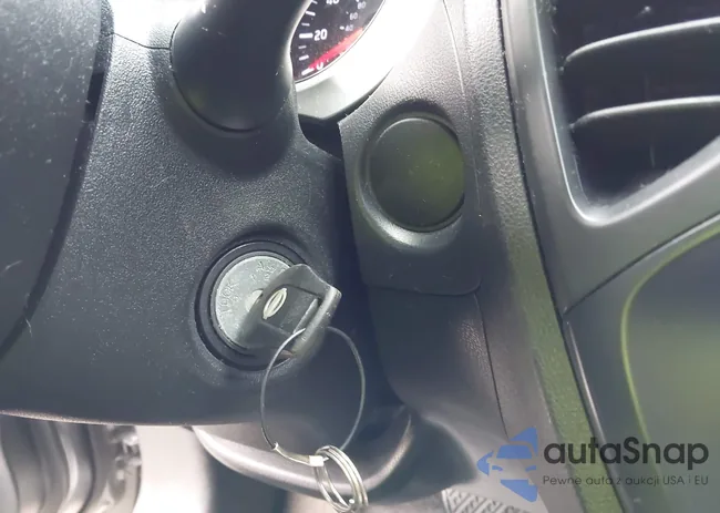 JN8AF5MR5ET351327: 44121416