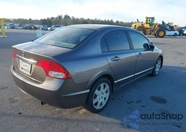 19XFA1F57BE027433: 44121471