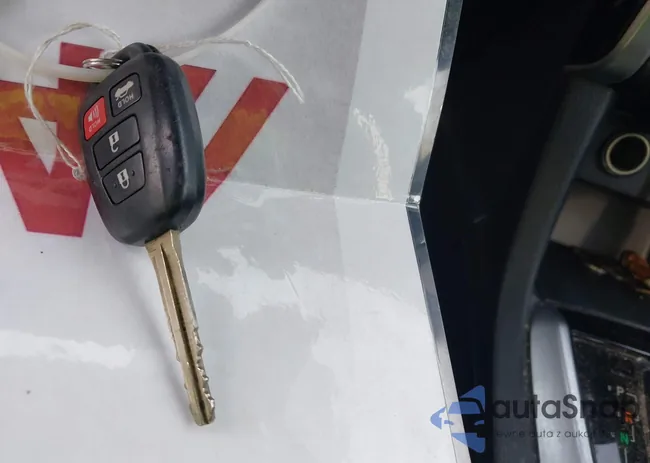 2T1BURHE2HC919193: 44121484