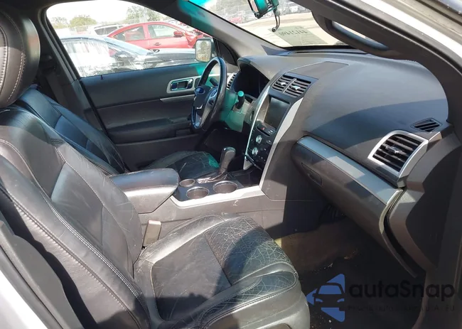 1FM5K7D82DGC57923: 44121490