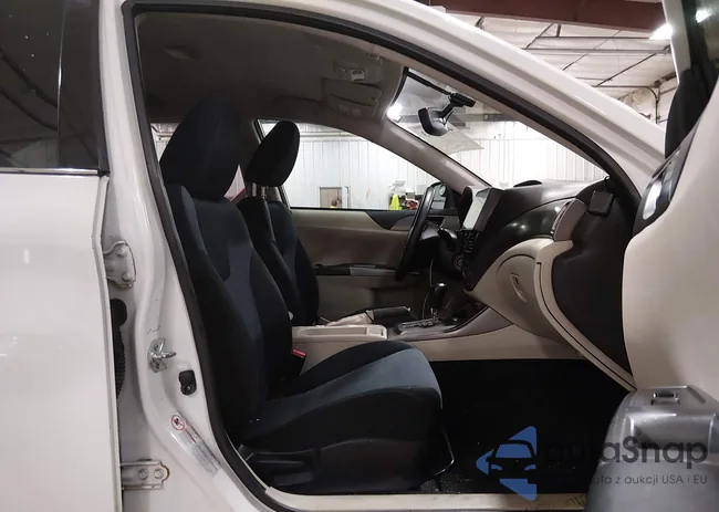 JF1GH6A66BH804570: 44122503