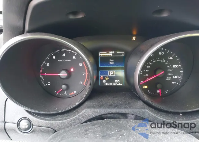 4S3BNAB68J3035239: 44122542