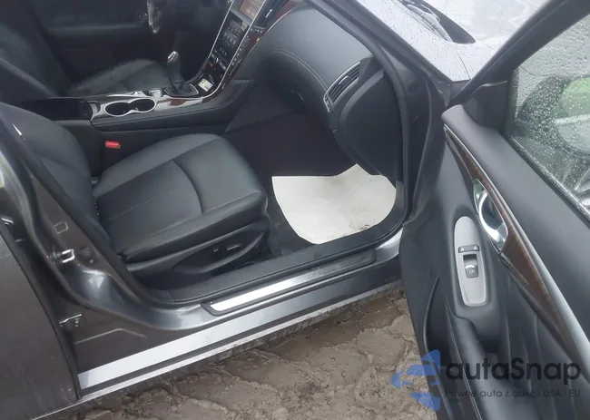 JN1EV7AR7JM435253: 44122590