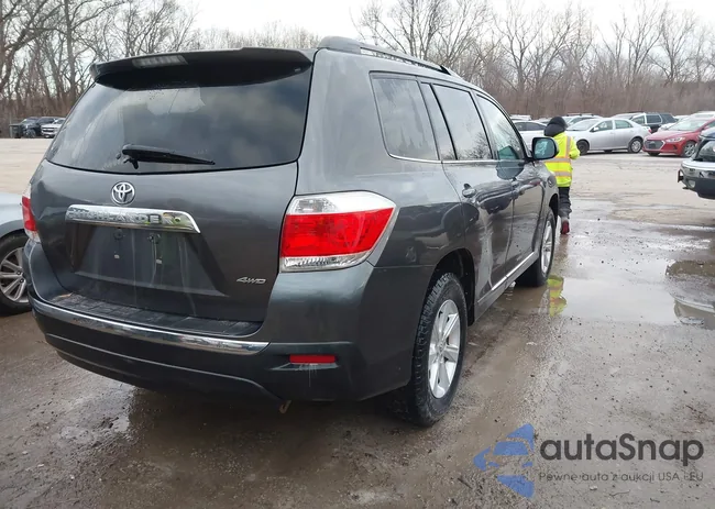 5TDBK3EHXBS080507: 44122677