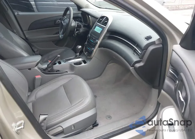 1G11B5SL5EF176848: 44122682