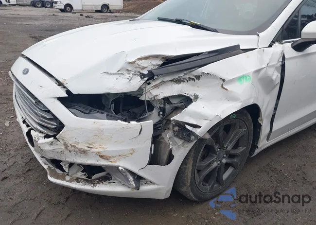 3FA6P0H71JR139293: 44122698