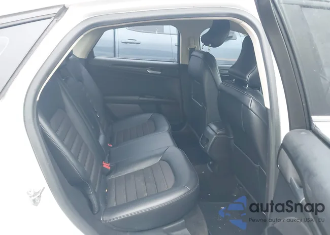 3FA6P0H71JR139293: 44122698