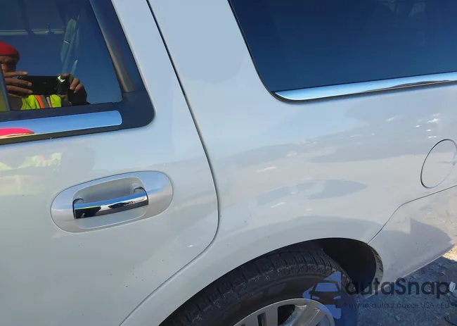 5LMJJ2J5XEEL01434: 44122704