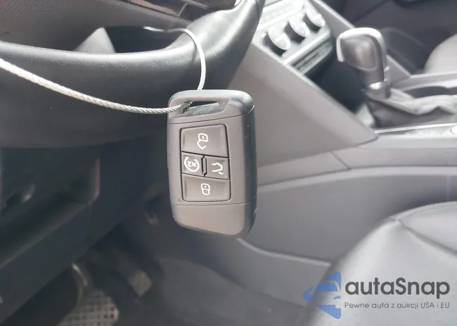 1V2DP2CA8JC600311: 44122725