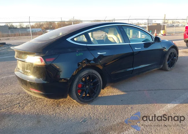 5YJ3E1EB9JF171041: 44122783