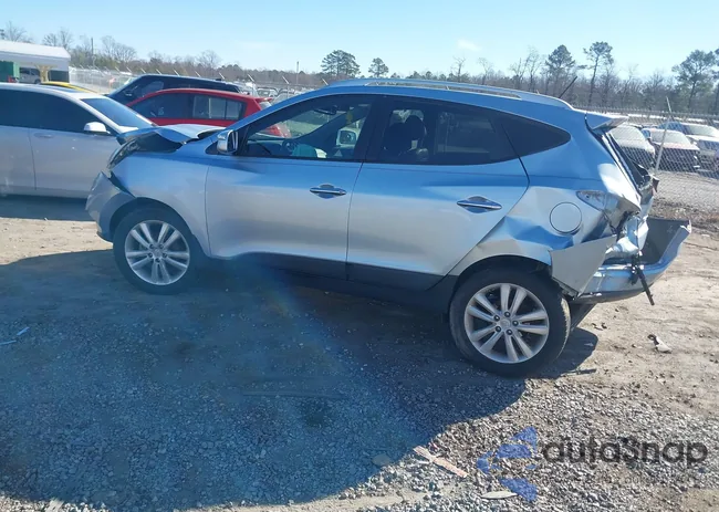 KM8JU3AC0BU196404: 44122785