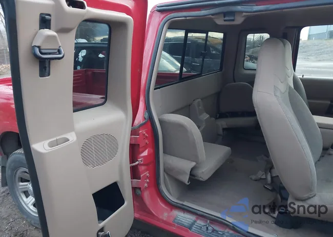 1FTYR14X8YTA89445: 44122852