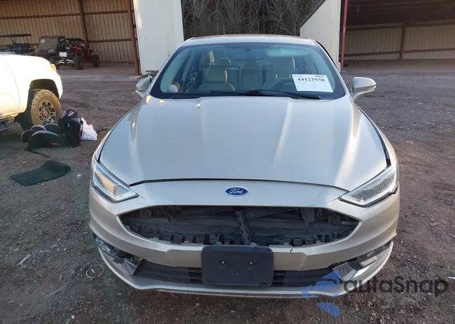 3FA6P0D98JR205572: 44122938