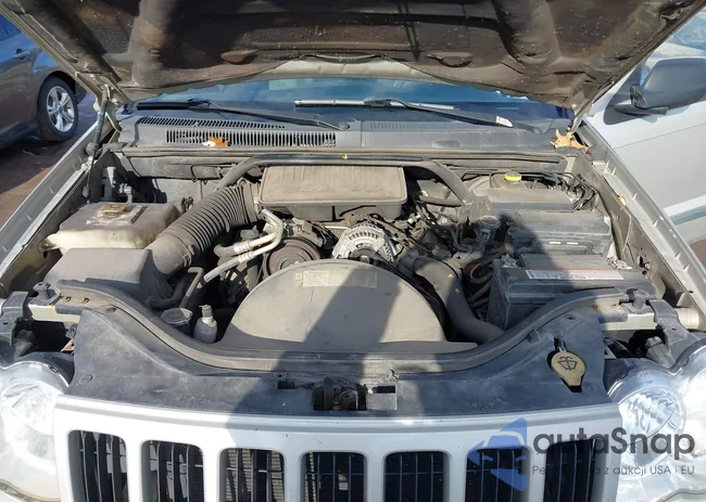 1J8GS48K18C131821: 44122941