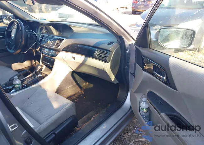 1HGCR2F37GA092990: 44123069