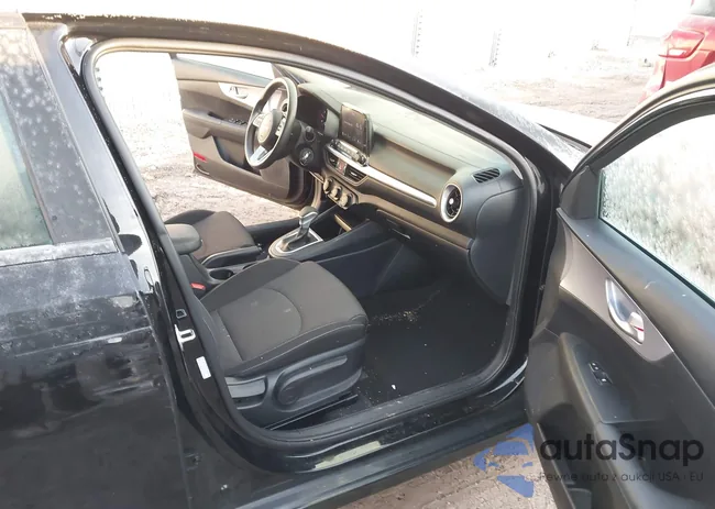 3KPF24AD5RE761771: 44123089