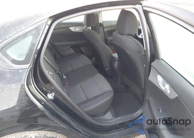 3KPF24AD5RE761771: 44123089