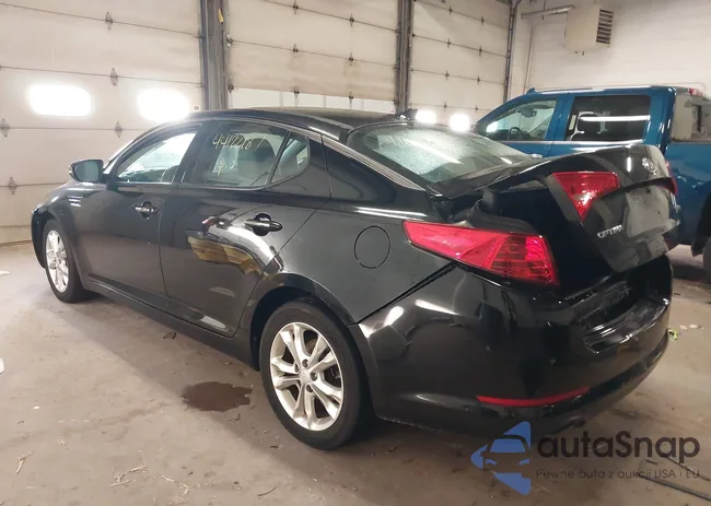 5XXGN4A77CG049976: 44122187