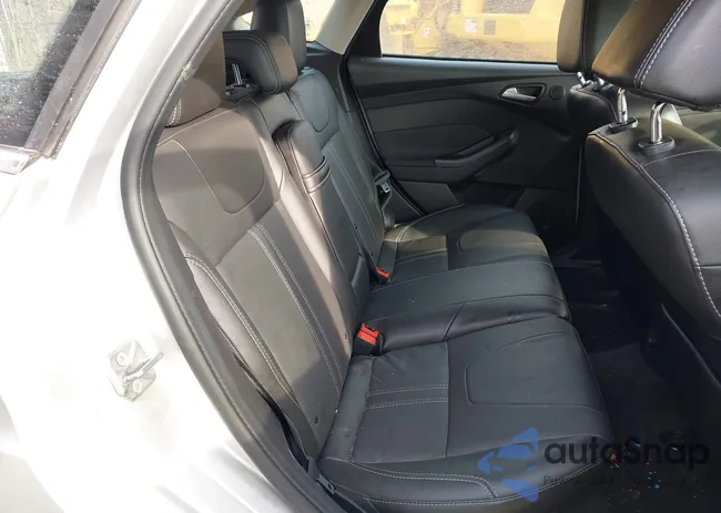 1FADP3N22DL300142: 44122268