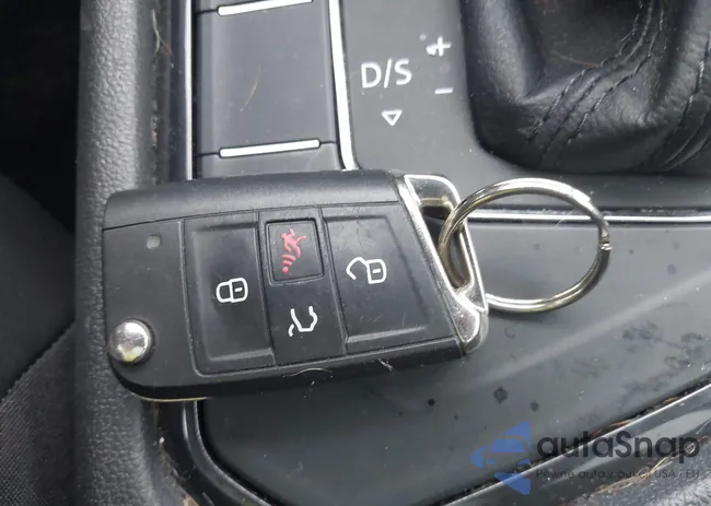 3VV3B7AXXJM219186: 44122274