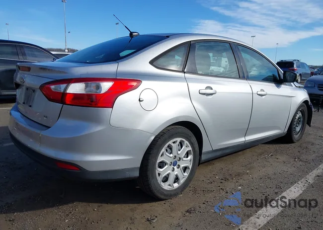 1FAHP3F28CL229513: 44122335