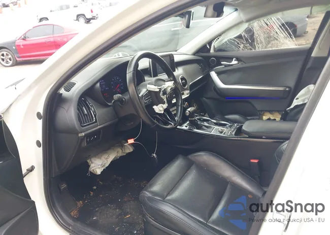 KNAE15LA8K6048041: 44122344