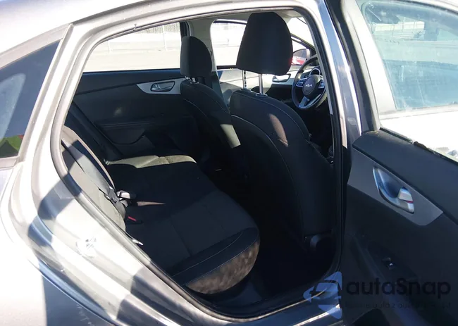 3KPF24ADXNE465087: 44122355