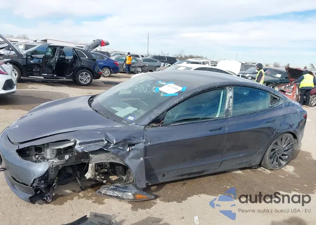 5YJ3E1EC4PF625357: 44122441