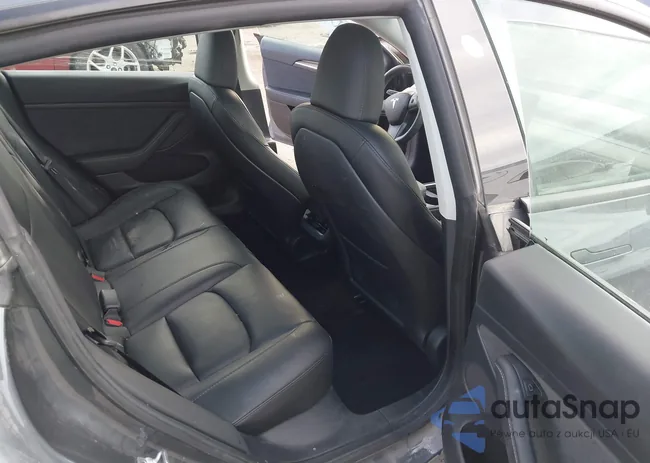 5YJ3E1EC4PF625357: 44122441