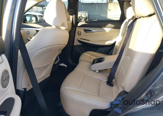 3PCAJ5M1XLF104051: 44123541