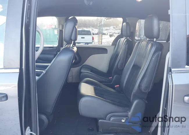 2C4RDGCG6JR299160: 44123585