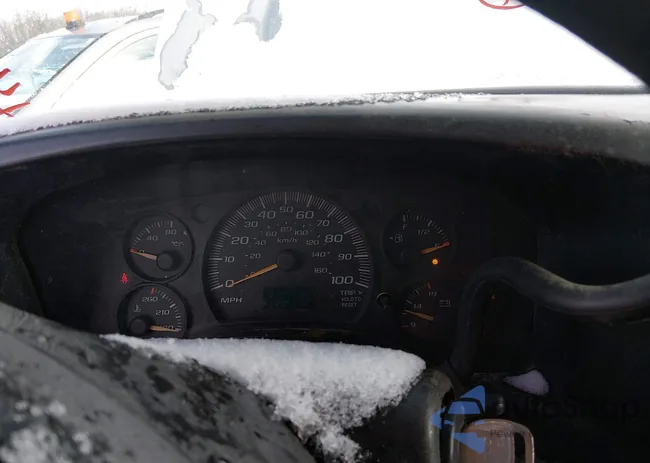 1GCFG15X371105587: 44123679