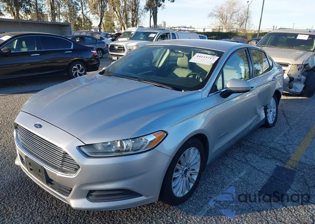 3FA6P0UU5FR138862: 44123717