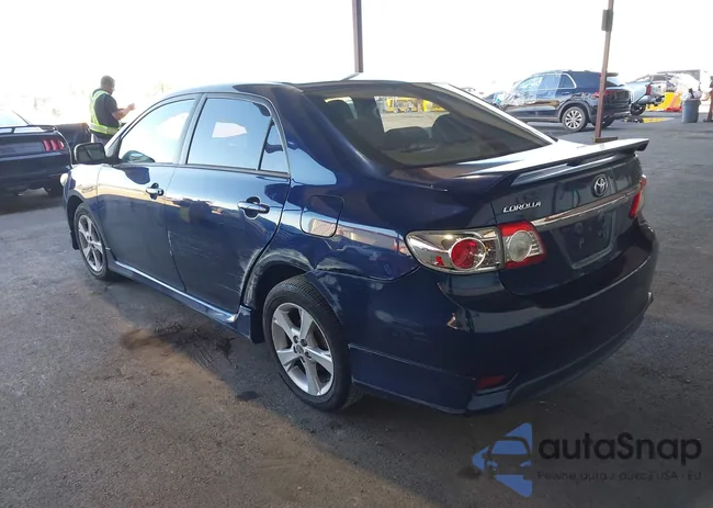 2T1BU4EE4DC964993: 44123771