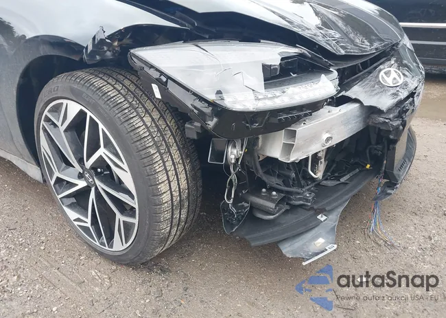 KMHM34AC7PA022392: 44123774