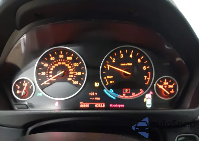 WBA8E3G50GNT79776: 44123781