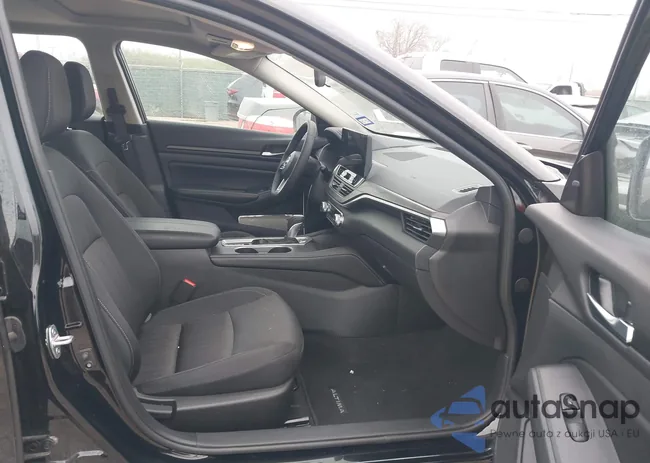 1N4BL4DV2SN385943: 44123874