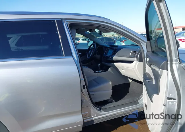 5TDKKRFH5FS040343: 44123934