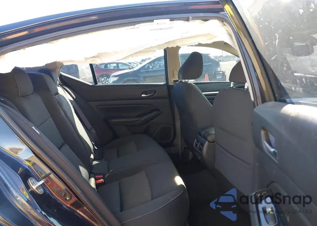 1N4BL4DW1LC235912: 44124003